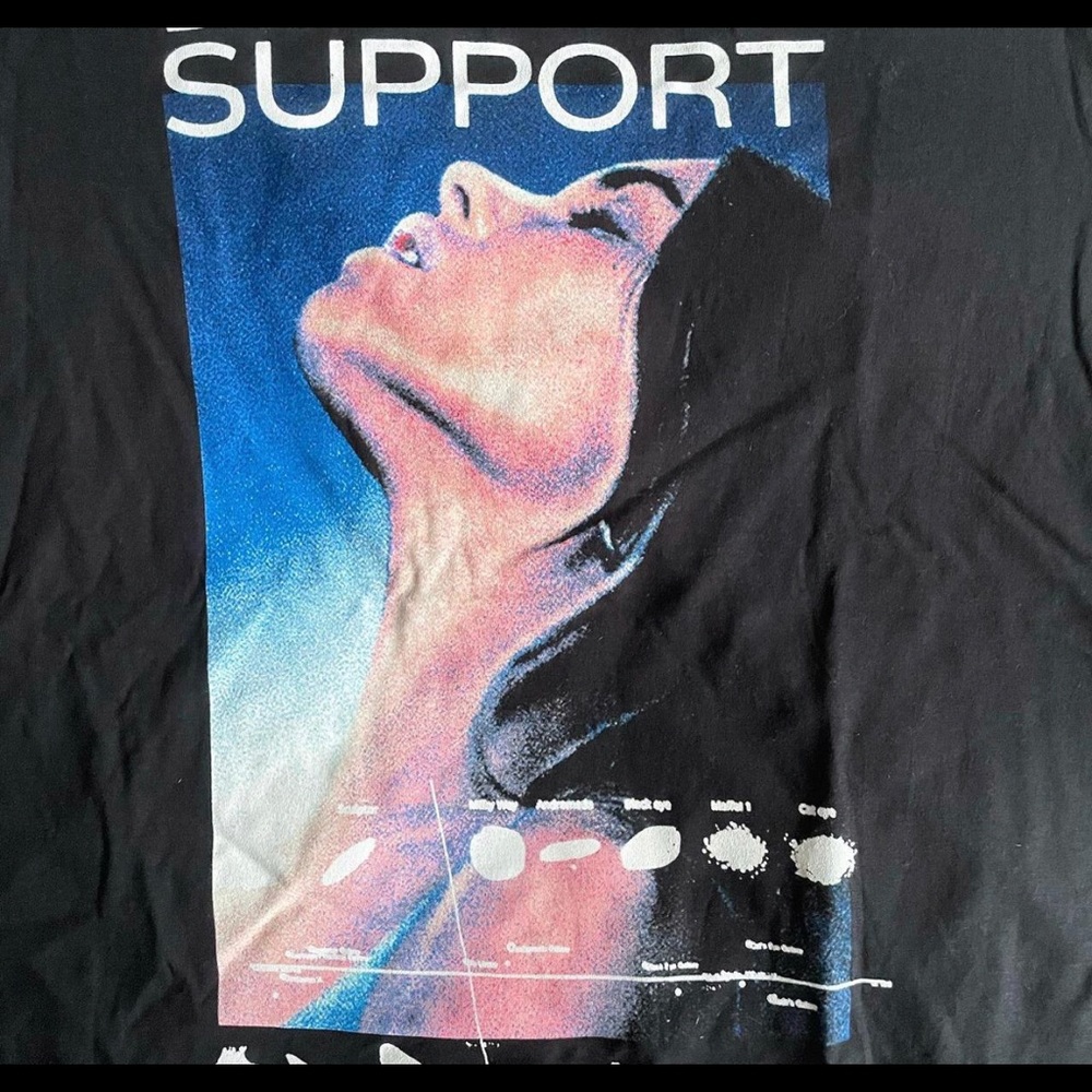 Madison Beer Life Support Tour Tshirt in sz Large - Picture 2 of 4